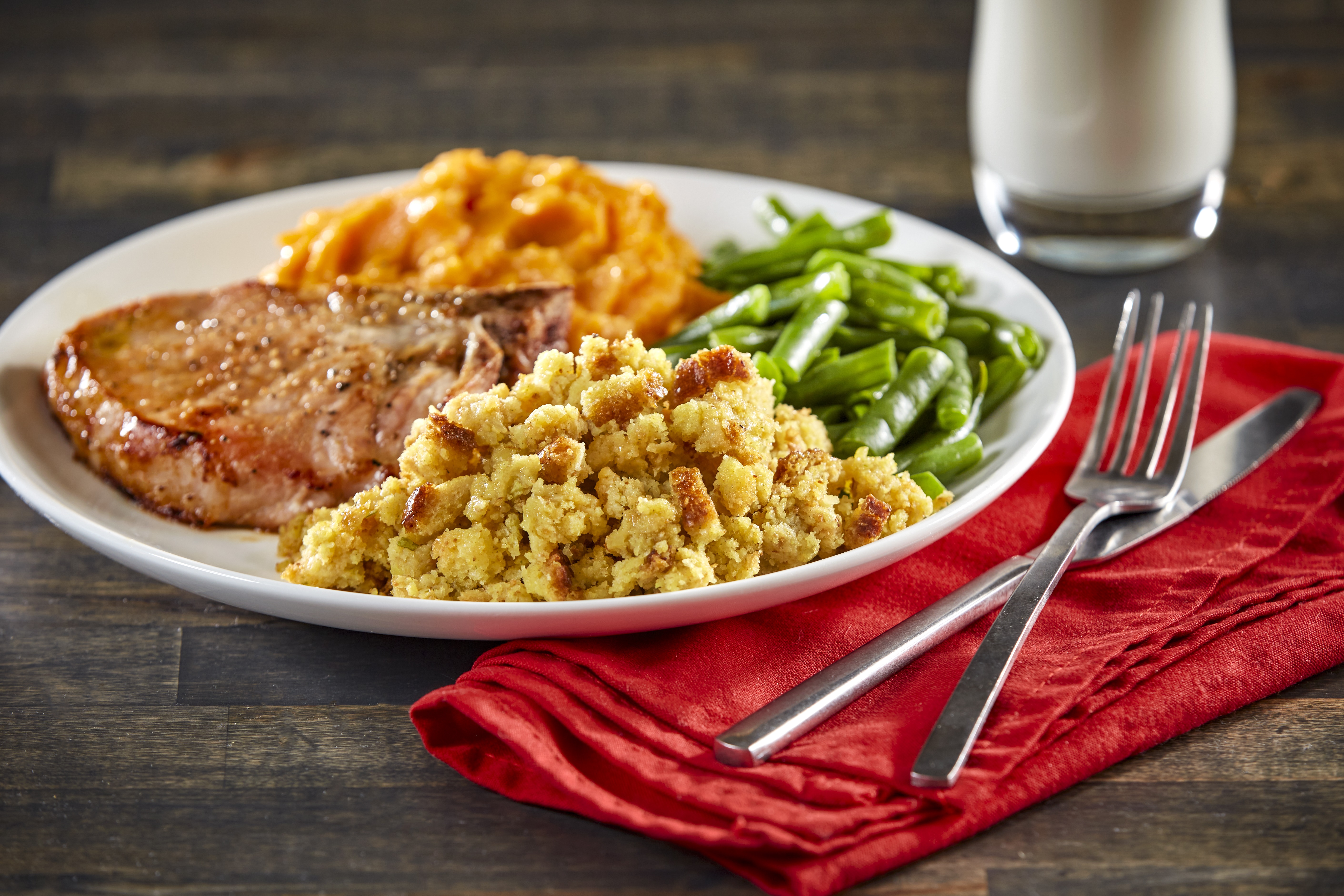 Foothill Farms® Chicken Flavored Stuffing Mix With 100% Cornbread - Artificially Flavored